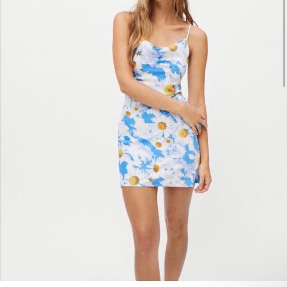 NWOT Urban outfitters mallory daisy print cowl neck satin slip dress